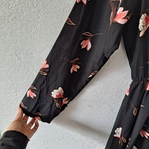 All in Favor Black Floral Dress - Picture 6 of 7